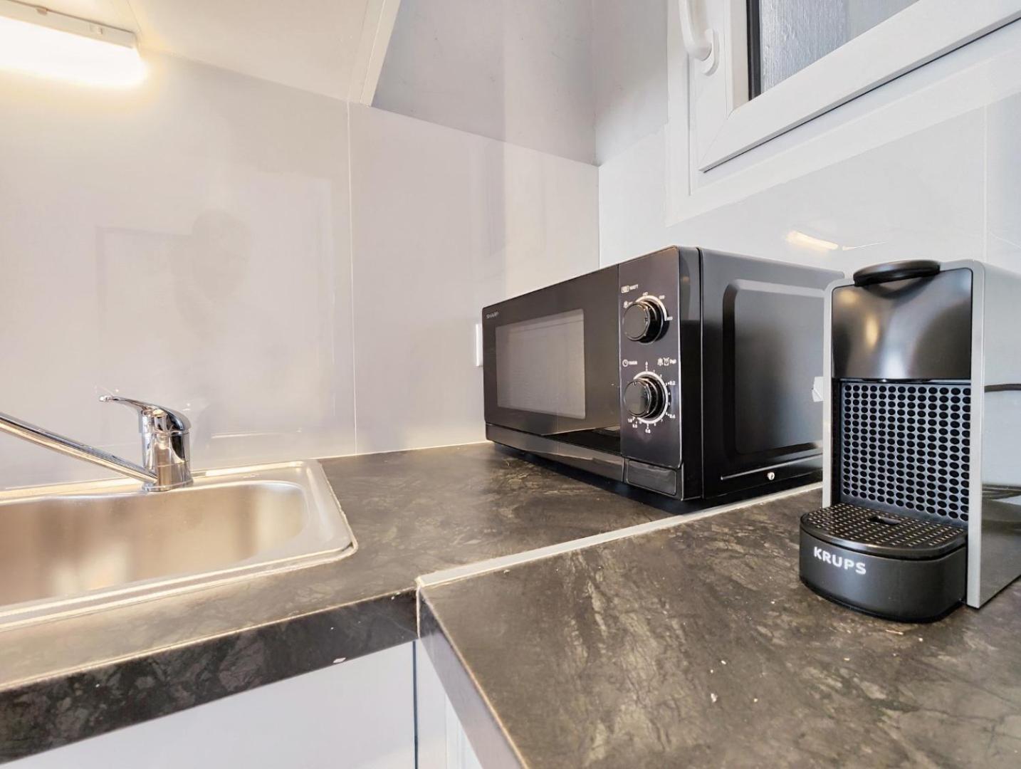 Zea Apartments بيرايوس الغرفة الصورة
